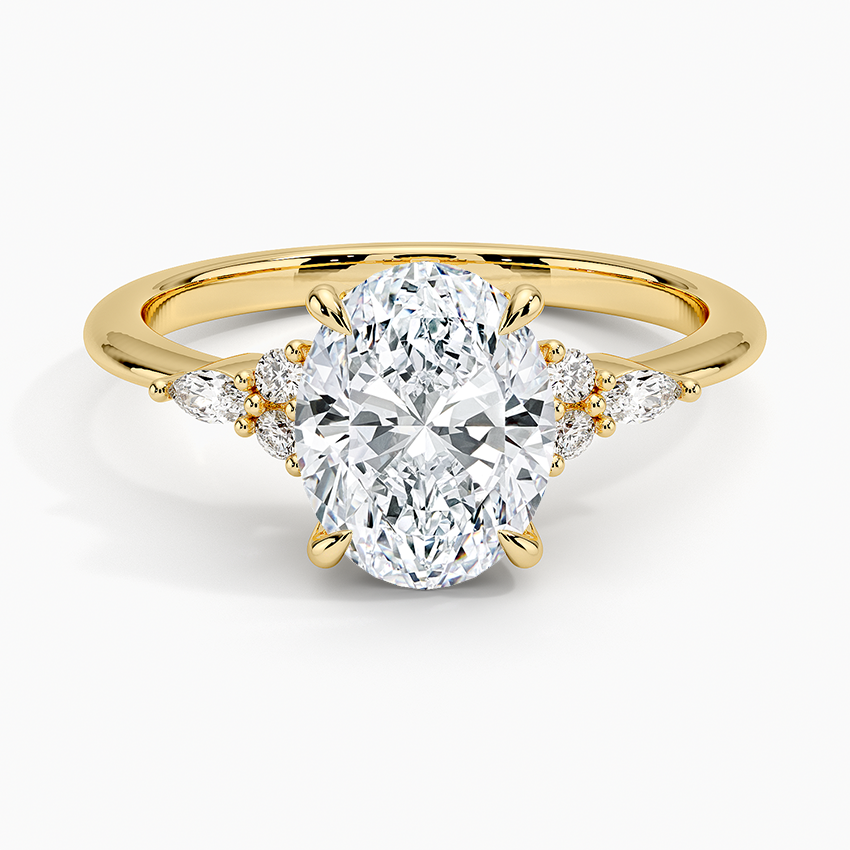 Diamond Ring in 18K Yellow Gold