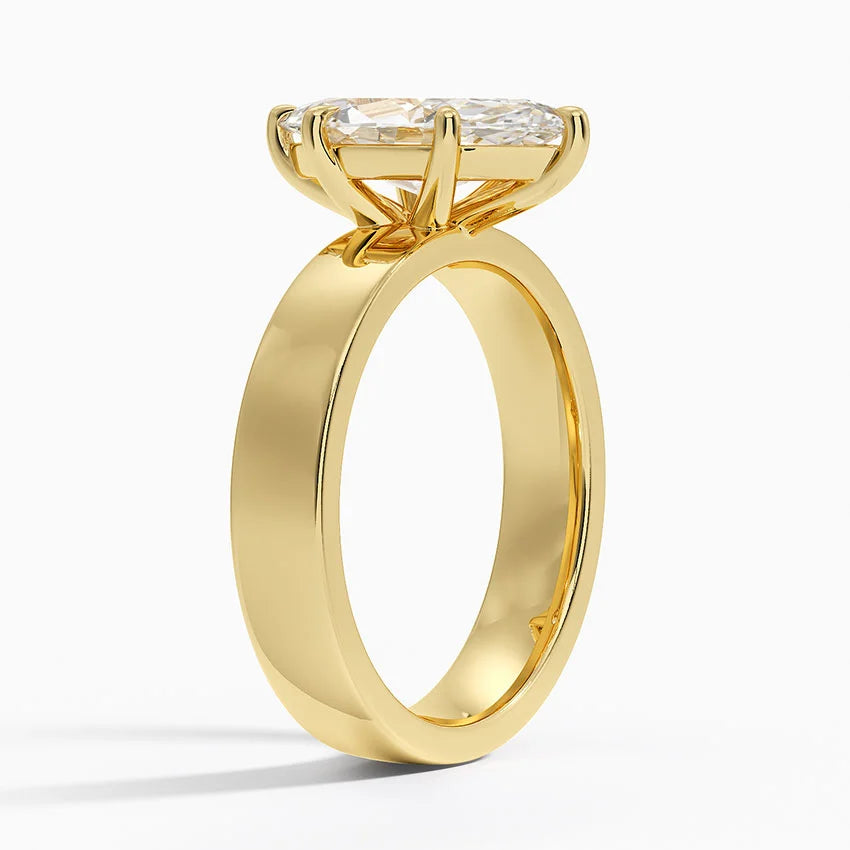 Marquise cut 4mm Solitaire Ring in 18K Yellow Gold