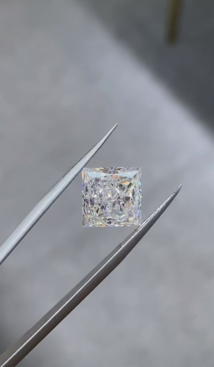 Princess cut lab grown diamonds