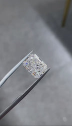 Radiant cut lab grown diamonds
